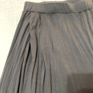 Stella Carakasi crop pants with gathering by bottom hem, Fits L-XL, no pockets